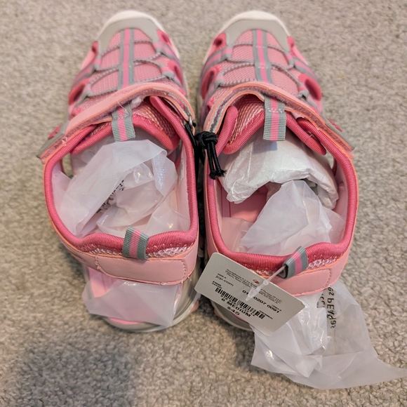 3 For $18 Thereabouts Women's Pink and Gray Sandals - Picture 2 of 4